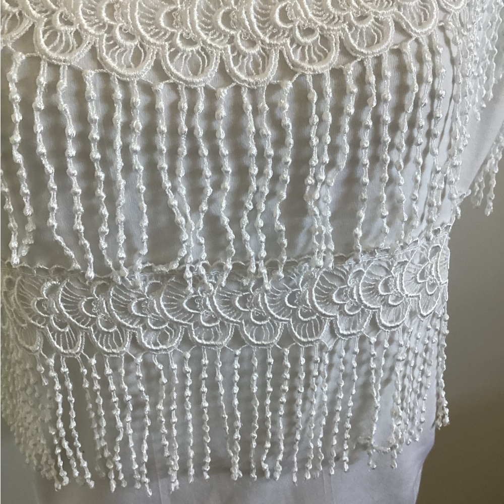 SAM KNOTTED Fringe White Top - Picture 4 of 4
